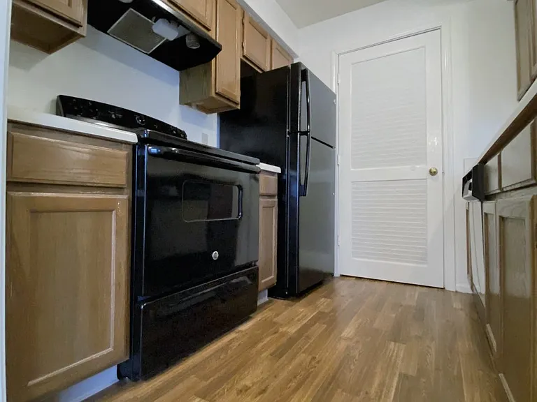 The Retreat at Woodlands Apartments — Photo 35