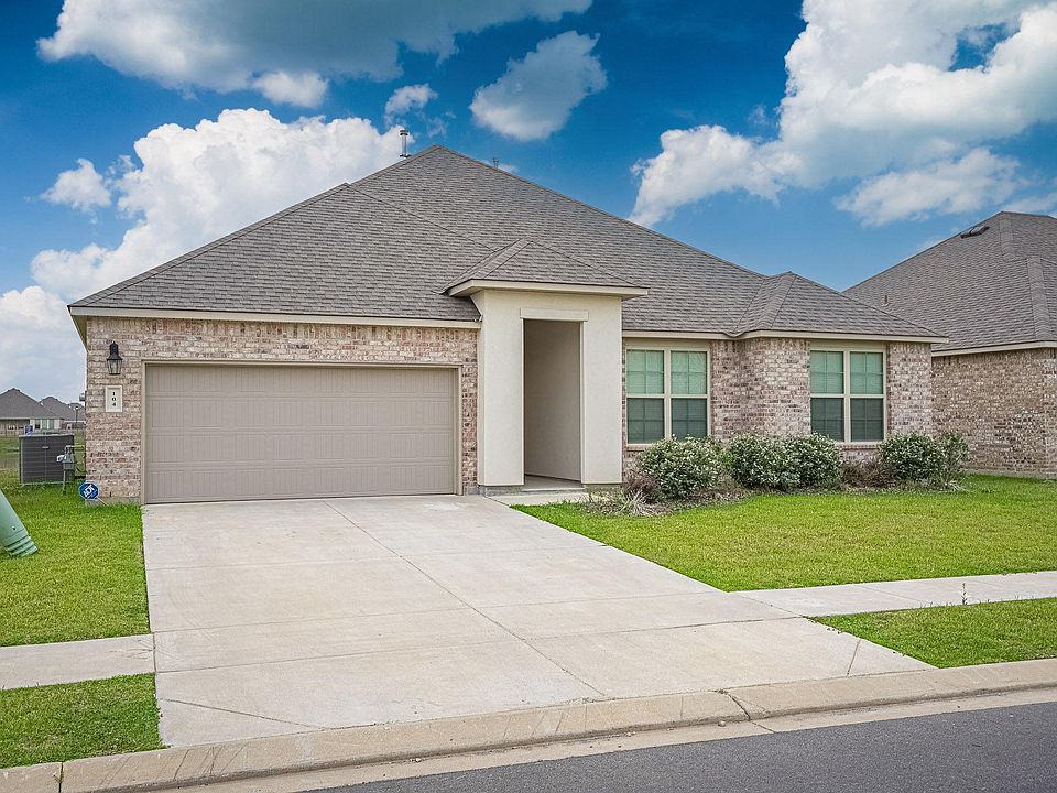 104 Rue Chateau Royal Dr, Youngsville, LA 70592 Zillow