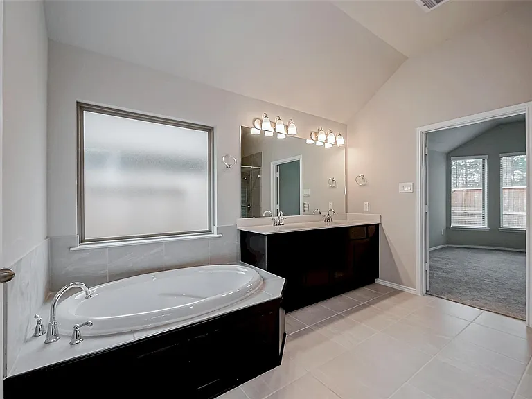 8539 International Falls Dr — Photo 27