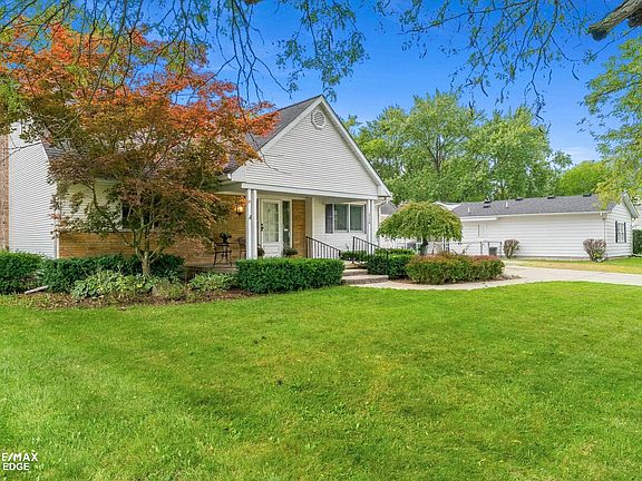 4th image of 314 Cedarwood Dr