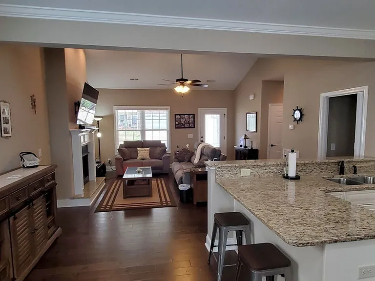 284 Piper Gln — Photo 5