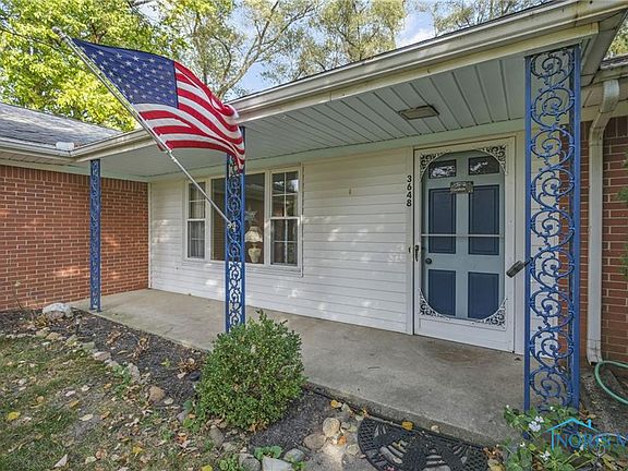 3rd image of 3648 Brunswick Dr