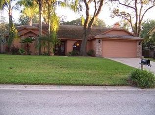 2733 Horseshoe Dr, Plant City, FL 33566