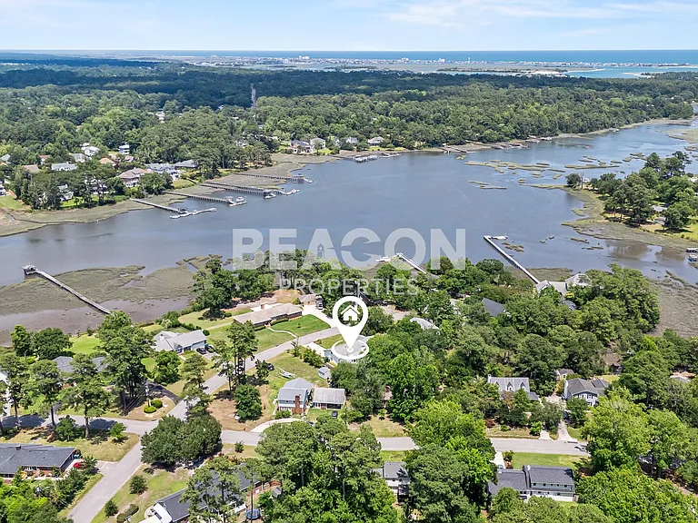 406 W Blackbeard Rd — Photo 10