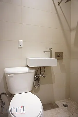 Rented by Rennit Inc. | media 27