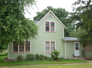 1307 6th Ave N, Windom, MN 56101