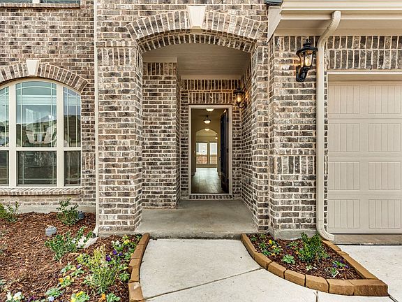 5th image of 1232 Stoneleigh Pl
