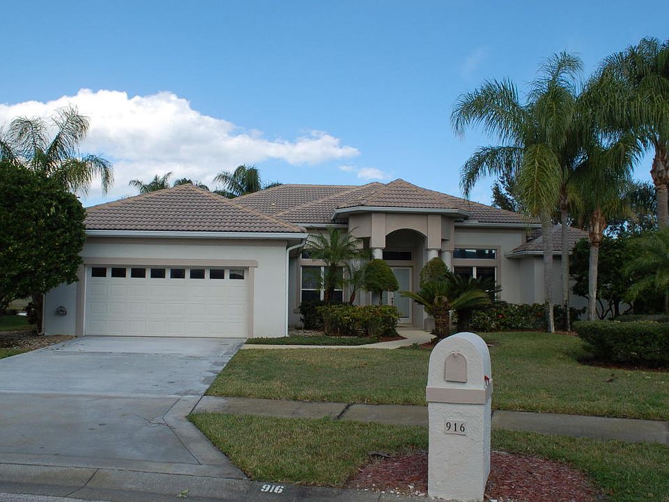 1st image of 916 Nelson Dr