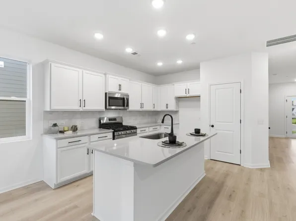 956 Tellico St, Gallatin, TN 37066