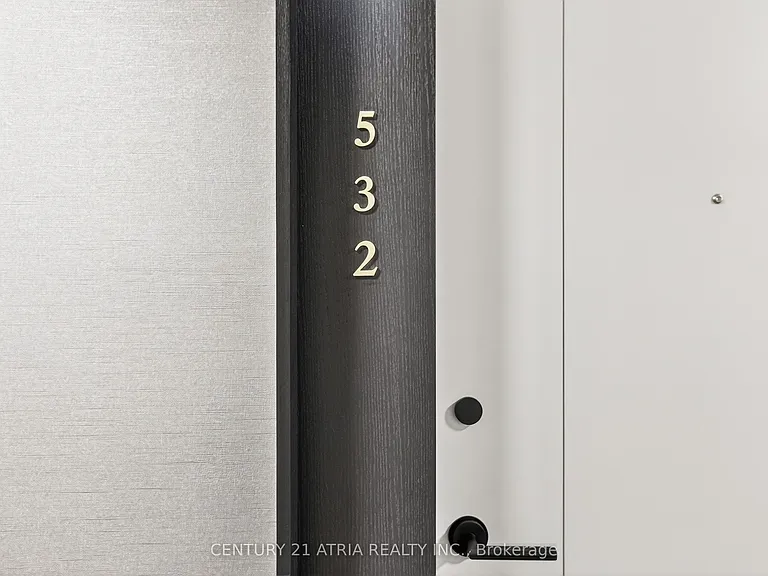 858 Dupont St #532 — Photo 2