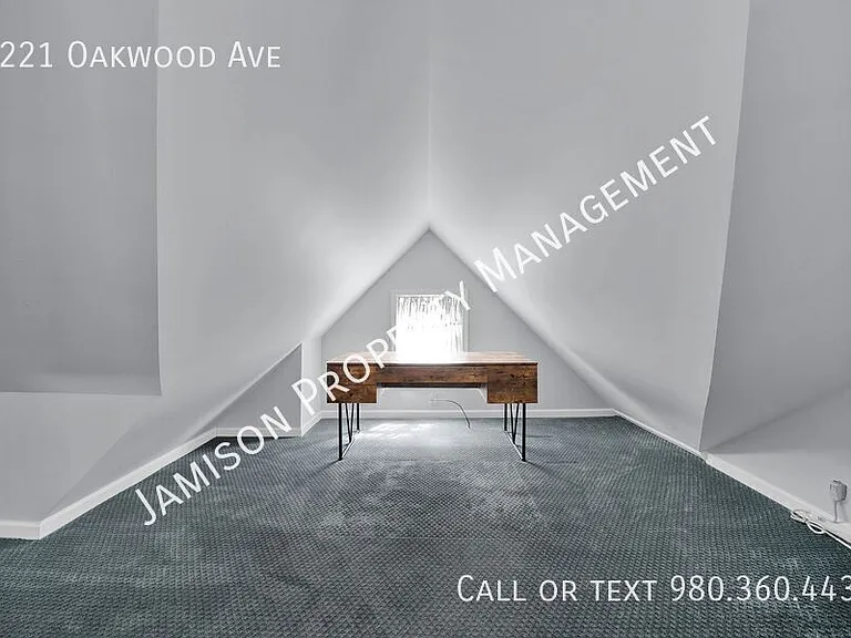 1221 Oakwood Ave — Photo 25