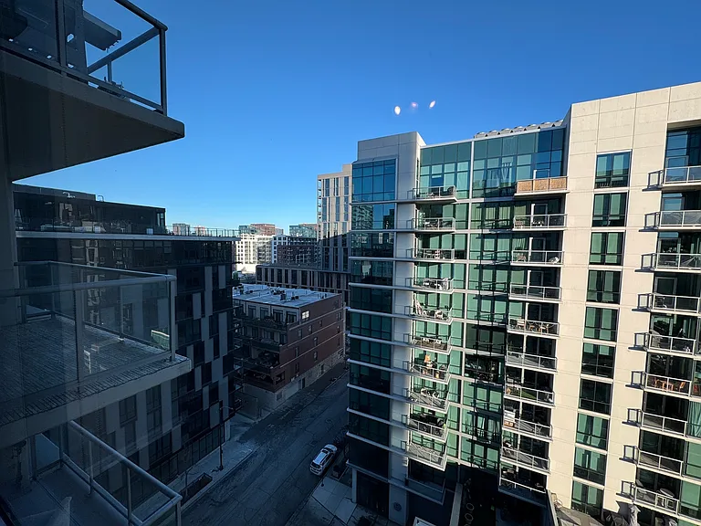 125 S Green St #1002A — Photo 4