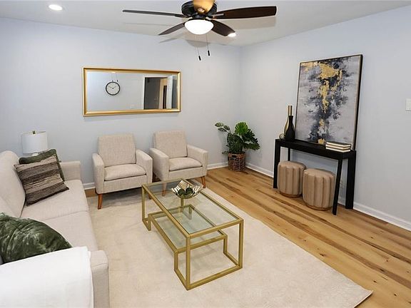 4th image of 1745 Rockbridge Rd NW