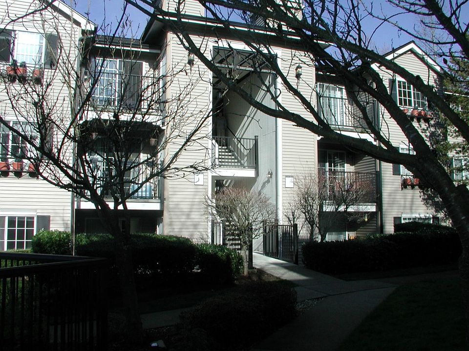 1st image of 929 3rd Ave APT F304