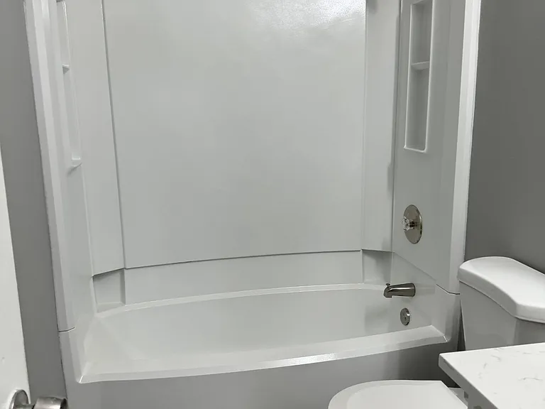 171 Adrian Dr — Photo 16