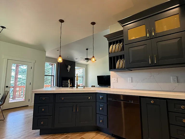 7492 Susans Cir — Photo 13