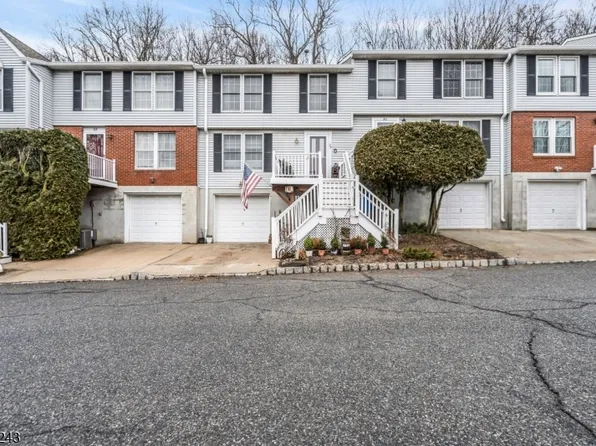 29 Cambridge, Oxford Twp., NJ 07863