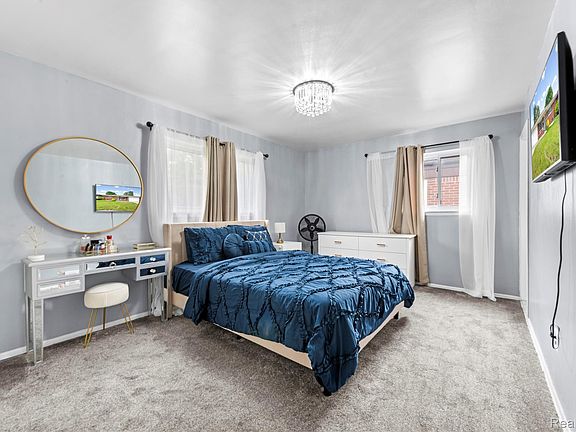 5th image of 29410 Runey Dr
