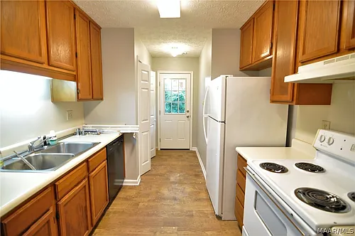169 E 6th St #D Photo 1