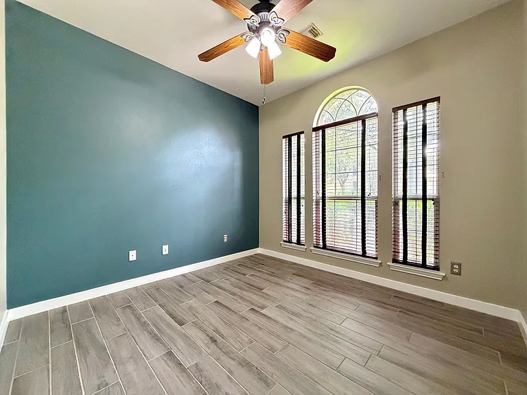 12518 Zeller Ln — Photo 19