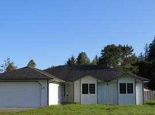 30 Fisherman St, Clallam Bay, WA 98326