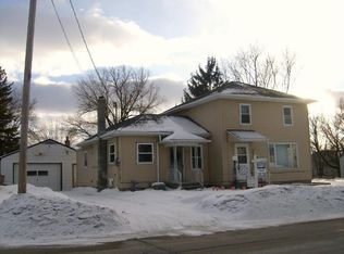 203 W Lake St, CHILTON, WI 53014
