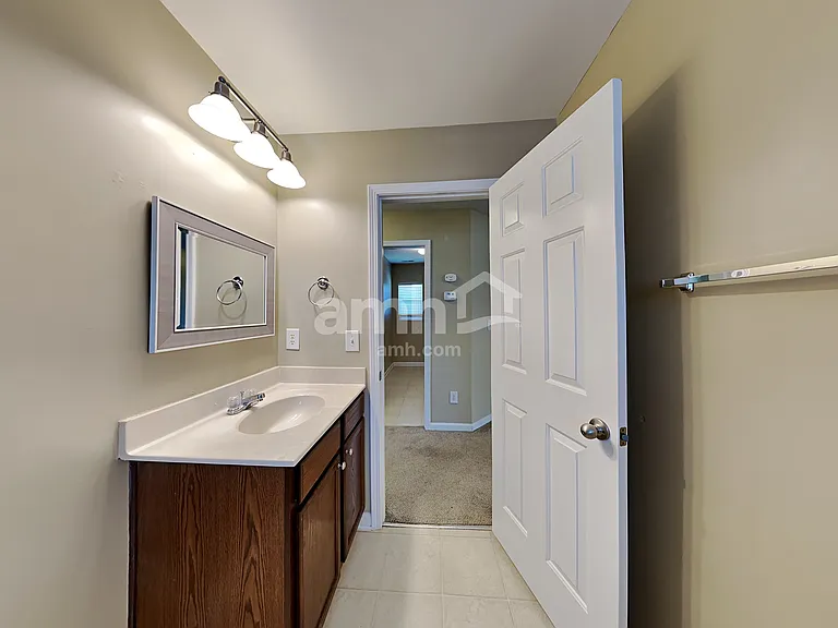148 Bellfare Dr — Photo 16
