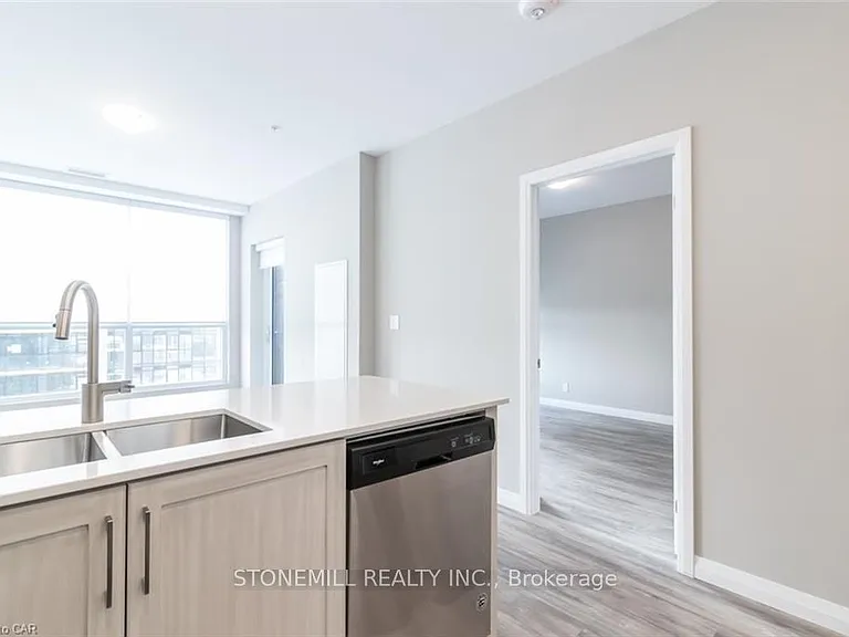 104 Garment St #1706 — Photo 3