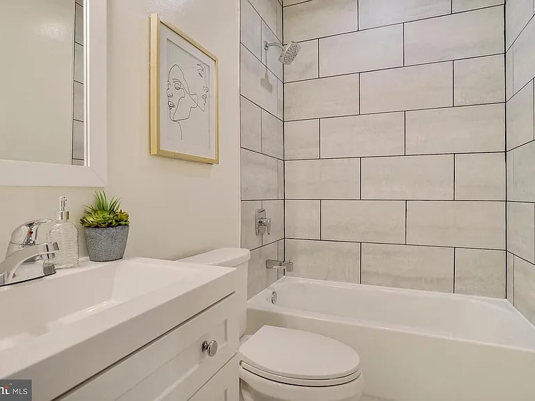 1311 Spring Rd NW #1 — Photo 16