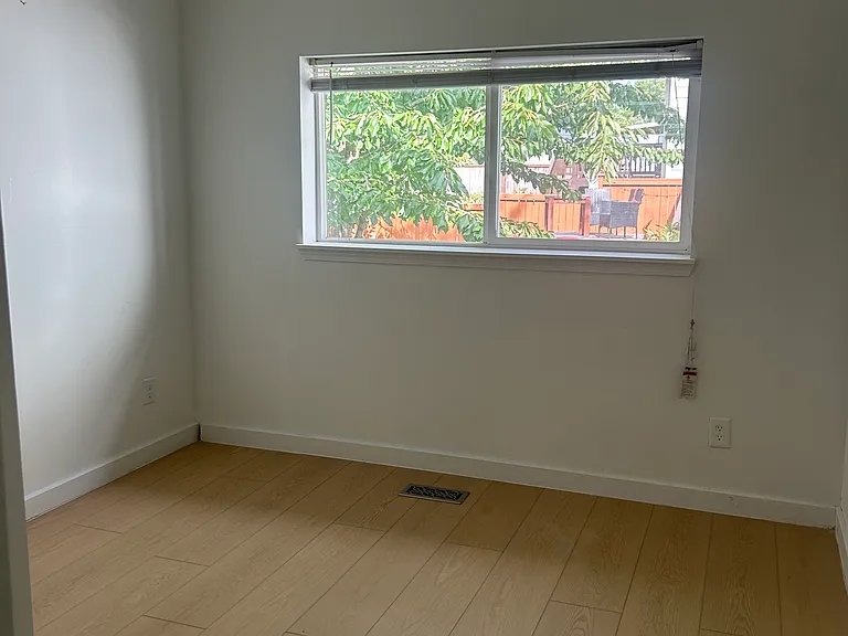 3012 S Bradford St — Photo 10