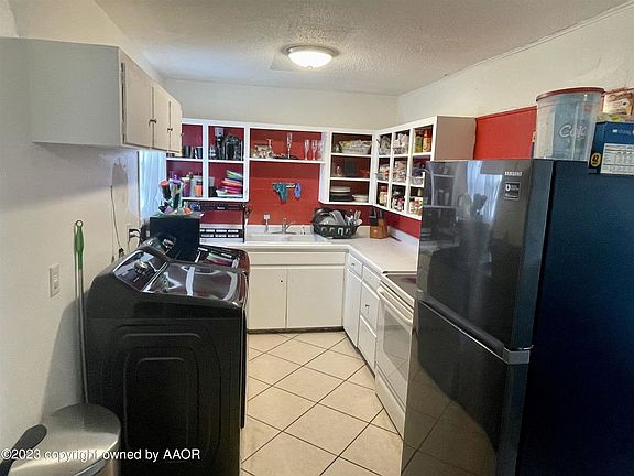 4th image of 1007 Shamrock Dr