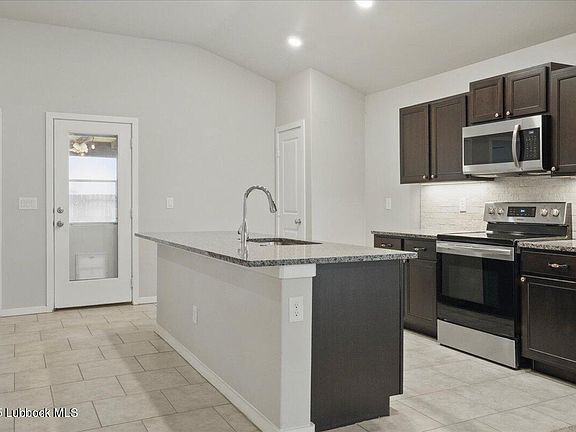5th image of 10418 Xenia Ave