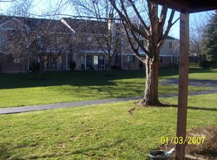1155 Silverwood Ct APT D1, Wheeling, IL 60090