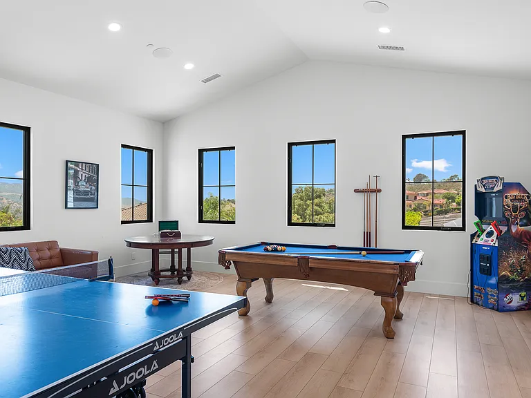 9817 Lorraine Ridge Trl — Photo 35
