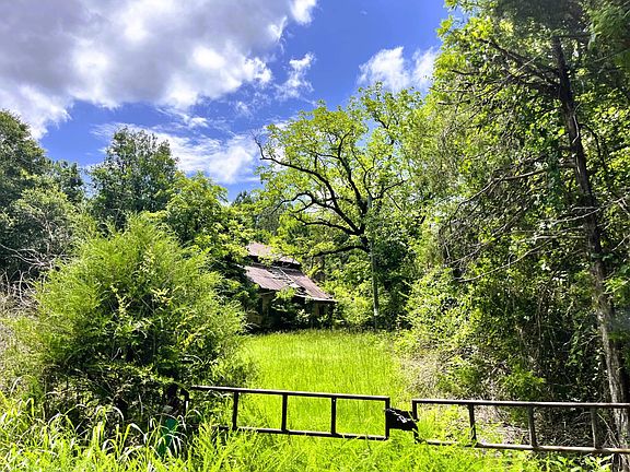 4th image of Foster Rd