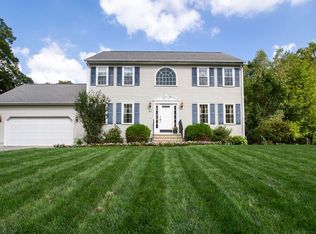 23 Joanna Dr, Attleboro, MA 02703