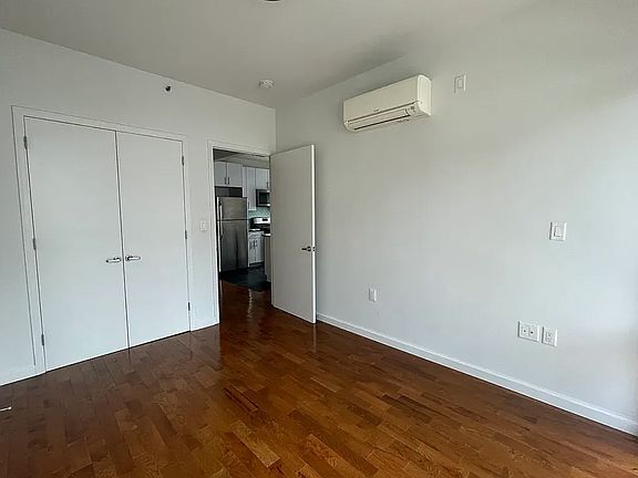 5th image of 32-04 38th Ave Unit 5E