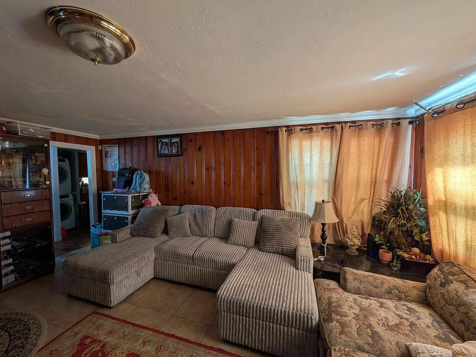 5 bed, 2000 sqft, $4,600 — Photo 3