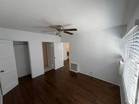 5th image of 124 N Beachwood Dr