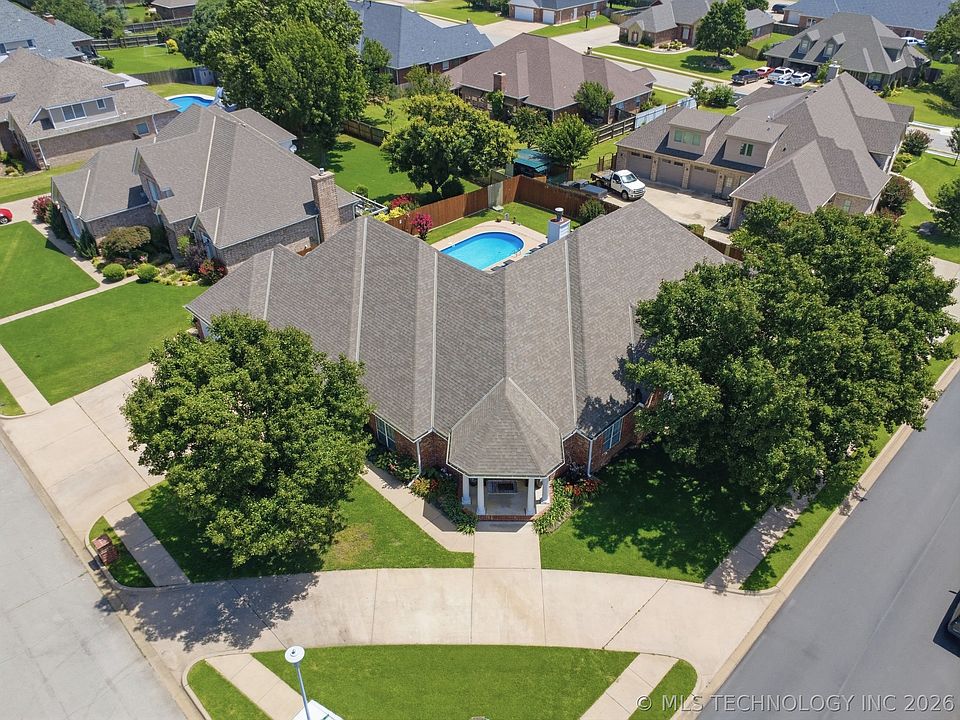 1st image of 2716 Roanoke Ridge Rd