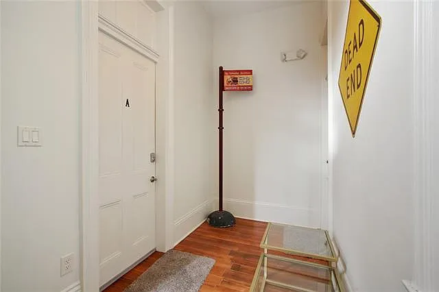 1 bed, 1.5 bath, 1200 sqft, $3,200 — Photo 3