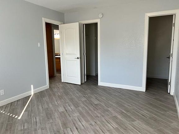 5th image of 4040 Badillo Cir #76