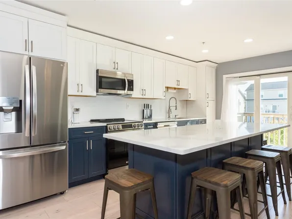 243 Sportsmans Avenue, Freeport, NY 11520