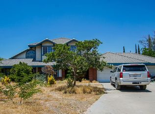 6946 Bandicoot Trl, Oak Hills, CA 92344