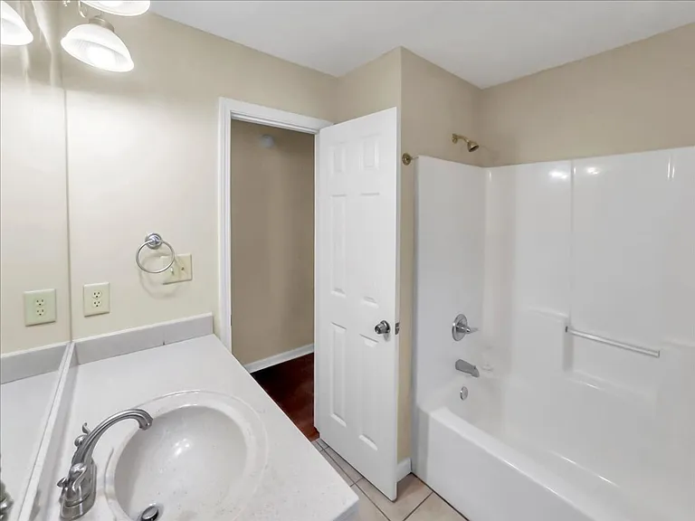 331 Amanda Dr — Photo 13