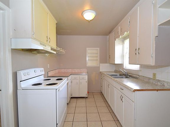 4th image of 1211 E Fedora Ave