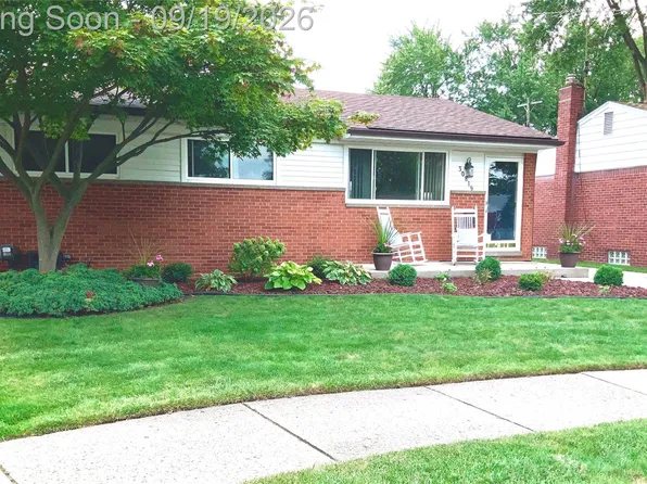 30819 Stephen Ct, Westland, MI 48185