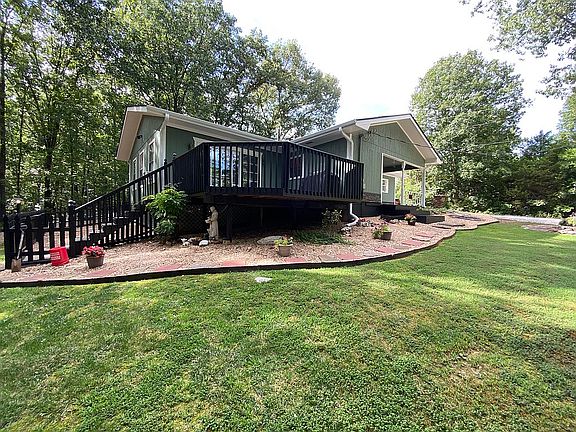 3rd image of 3 Huntley Ln