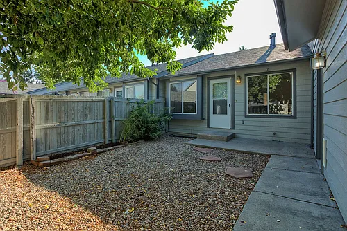 3025 W Stuart St E Photo 1