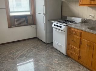 18-23 21st Dr #2A, Astoria, NY 11105